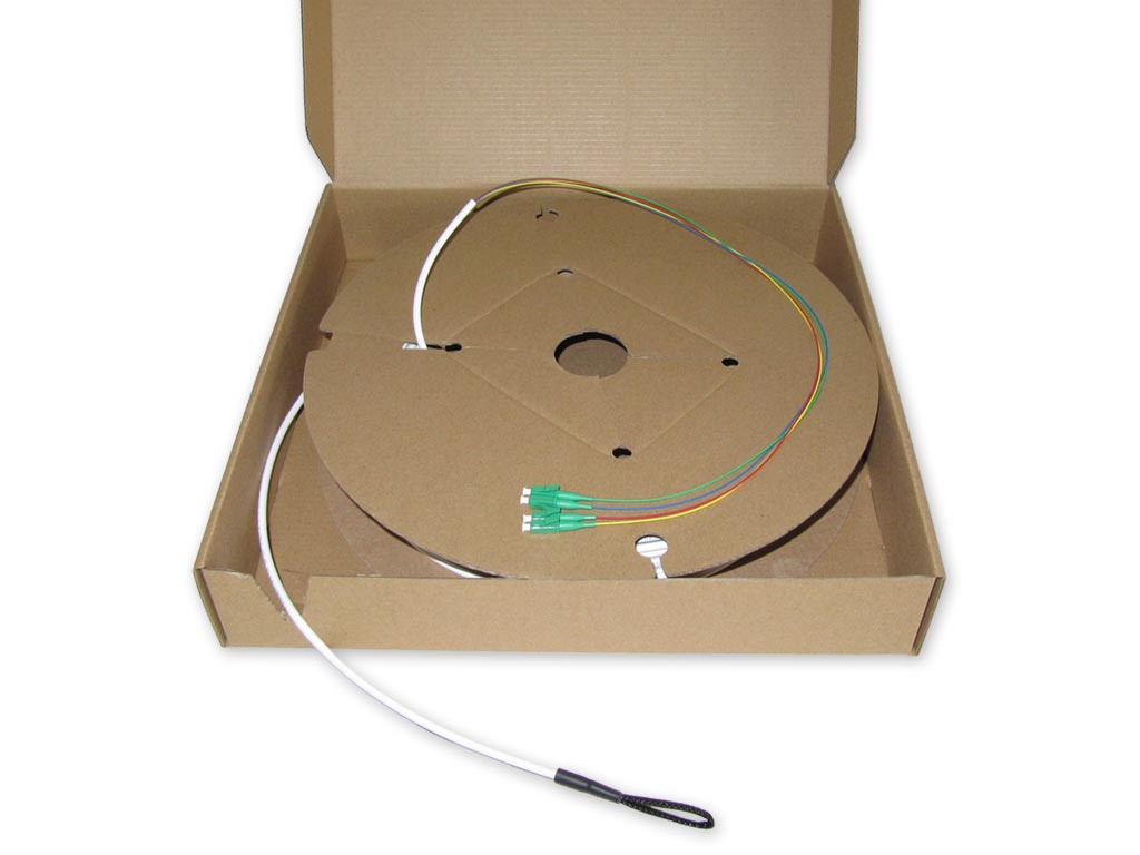 FTTH Drop kabel auf Spule konfektioniert mit 4 LC APC auszugbox