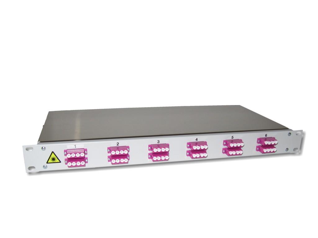 19" LWL Spleißbox 1HE mit 12x LC quad multimode Kupplungen erikaviolett OM4 bestückt